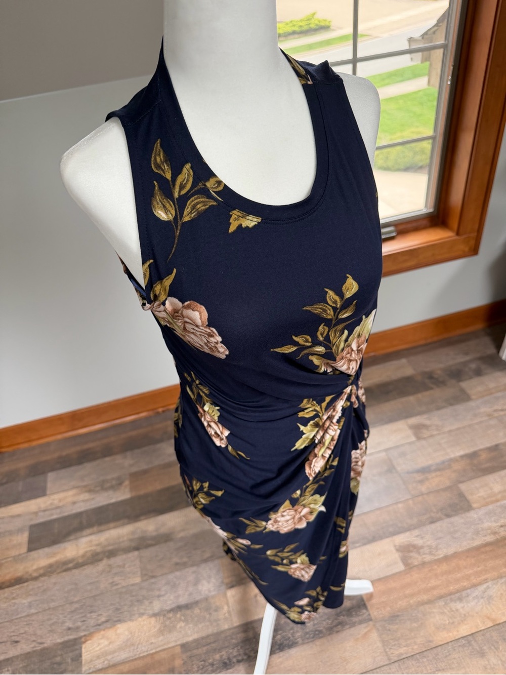 Nine Britton floral midi dress